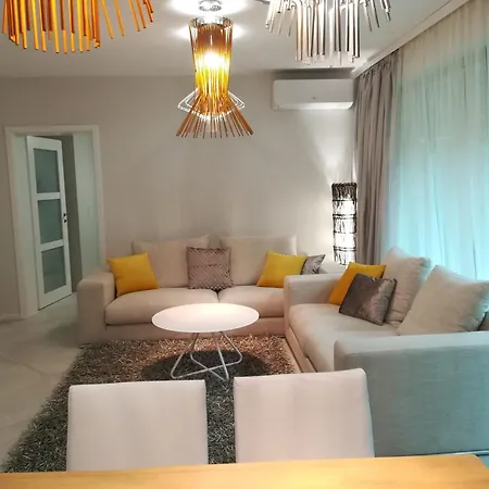 Sunrise Complex * Golden Sands