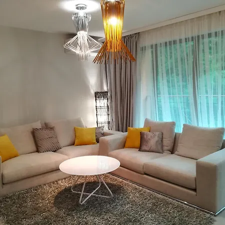 Sunrise Complex Aranyhomok